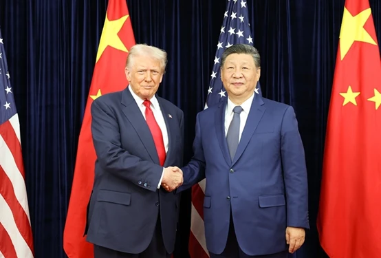 习近平同美国总统特朗普在釜山举行会晤